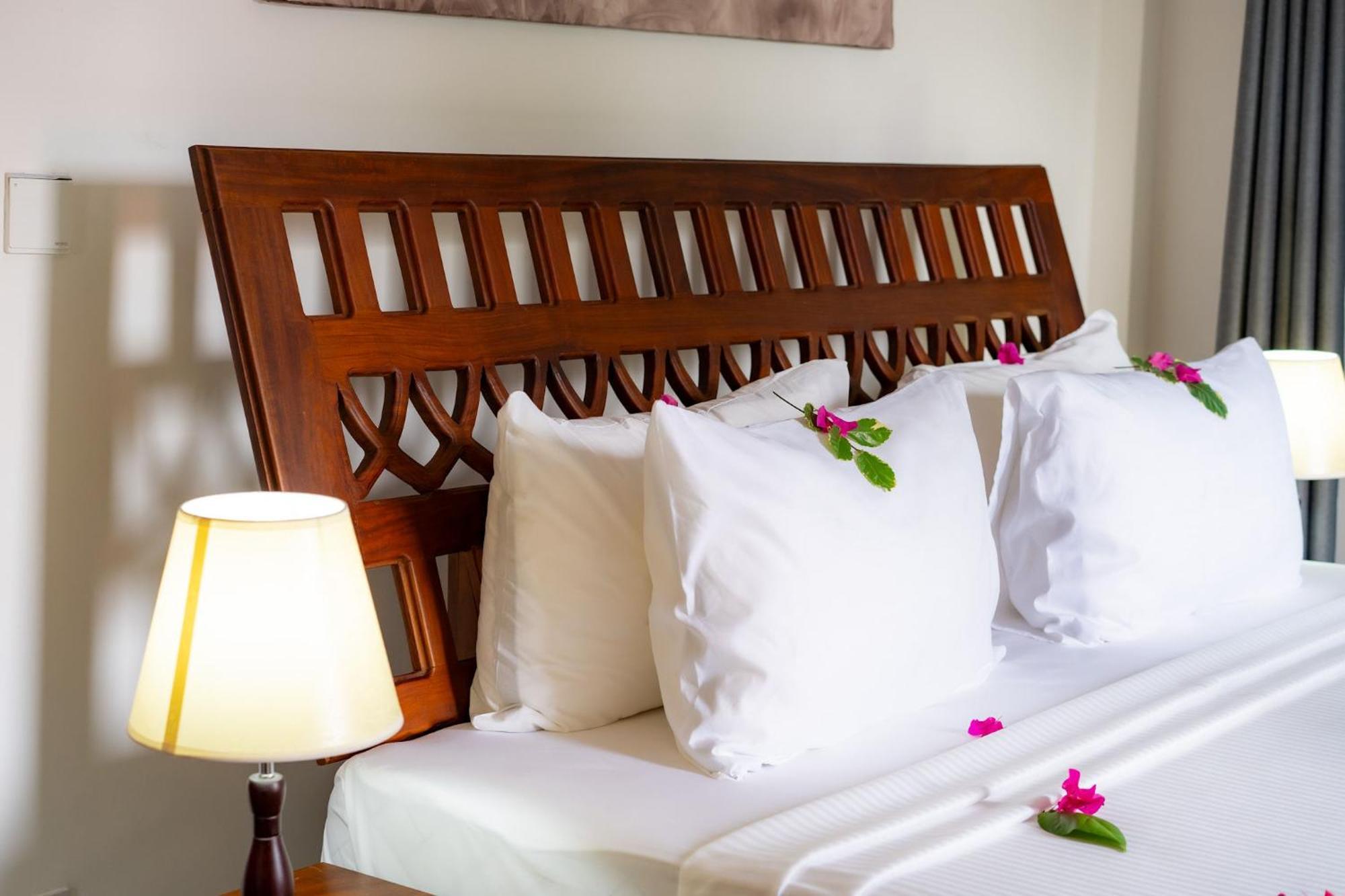 Manolo Beach Resort Уроа Стая снимка