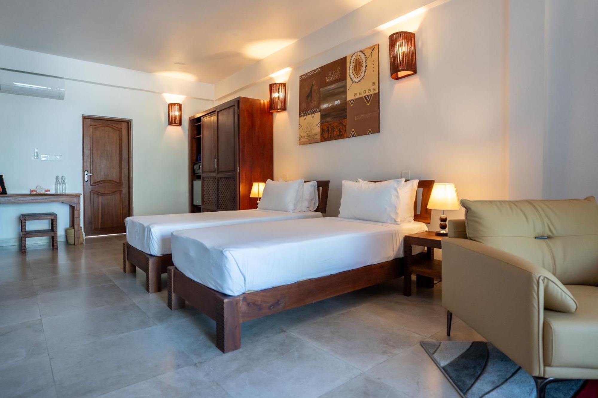 Manolo Beach Resort Уроа Стая снимка