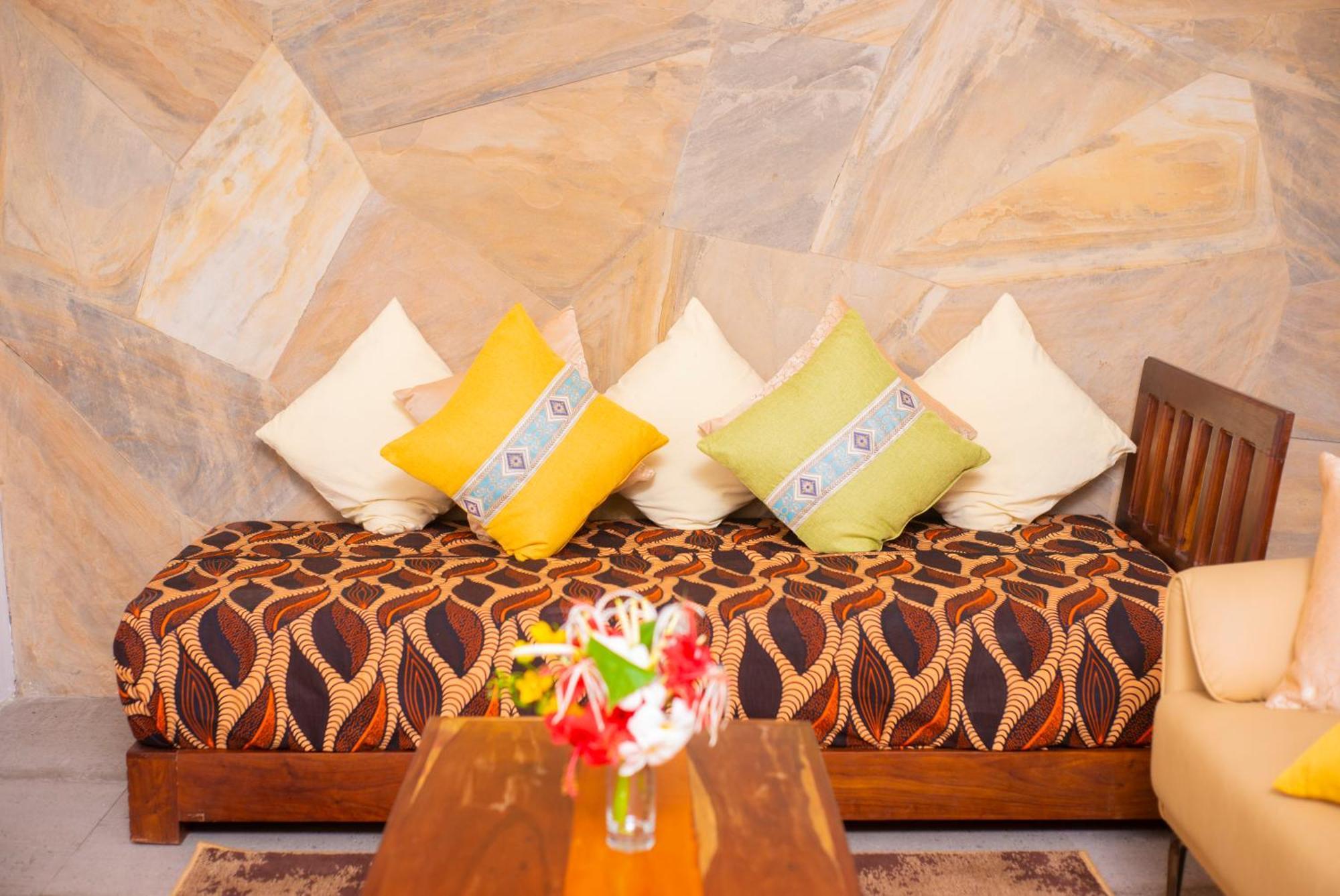Manolo Beach Resort Уроа Екстериор снимка